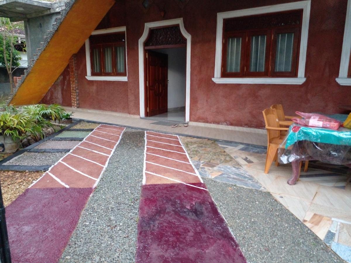Star Home Stay Бентота Екстериор снимка