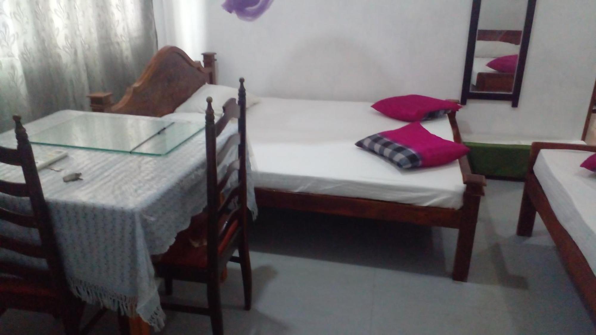 Star Home Stay Бентота Екстериор снимка