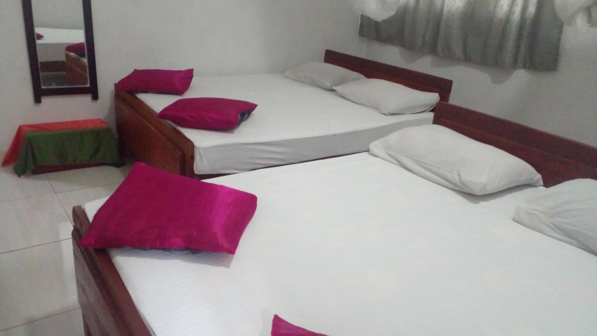 Star Home Stay Бентота Екстериор снимка